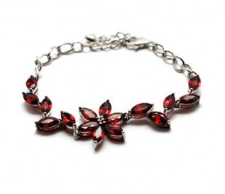 Garnet Silver Flower And Leaf Bracelet