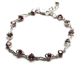 Garnet Silver Circles And Hearts Bracelet