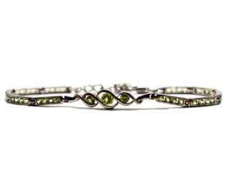 Peridot Silver Curvy Bracelet