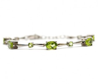 Peridot Silver Ovals And Circles Bracelet