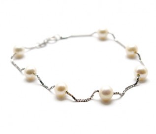 White Round Pearl Silver Bracelet