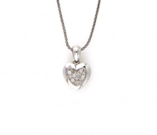 9k White Gold 0.14ct Diamond Cluster Heart Pendant