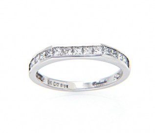 9ct White Gold 0.69ct Princess Diamond Wedding Ring