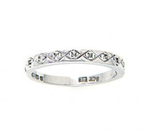 9k White Gold 0.10ct Diamond Wedding Ring