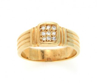 18k Yellow Gold 0.12ct Diamond Dress Ring