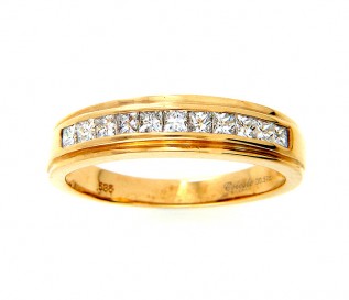 14ct Yellow Gold 0.57ct Princess Diamond Wedding Ring